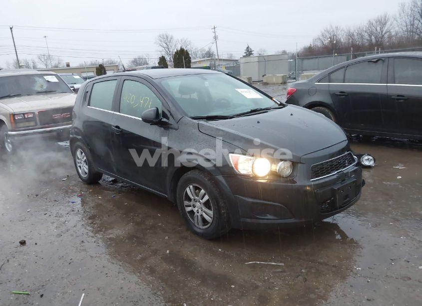 2014 Chevrolet Sonic LT AUTO (VIN 1G1JC6SGXE4232882) main photo