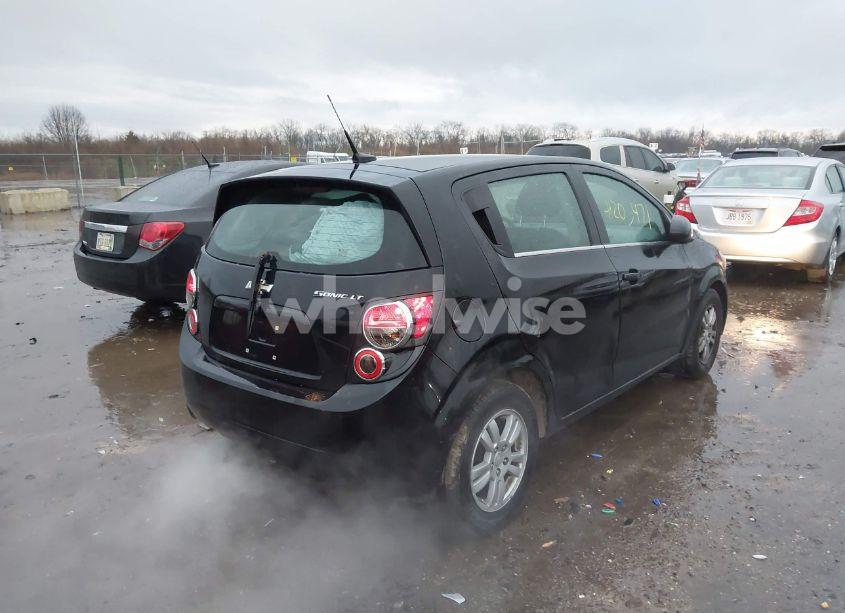 Photo 4 of 2014 Chevrolet Sonic LT AUTO (VIN 1G1JC6SGXE4232882)