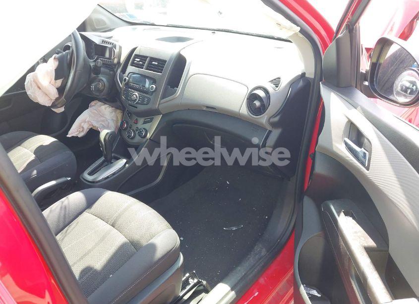 Photo 5 of 2012 Chevrolet Sonic 2LT (VIN 1G1JC6SH0C4182242)