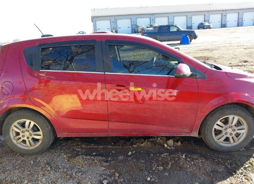 Photo 13 of 2015 Chevrolet Sonic LT AUTO (VIN 1G1JC6SH0F4220105)