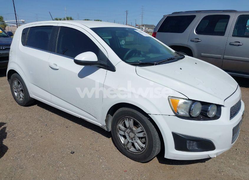 2016 Chevrolet Sonic LT AUTO (VIN 1G1JC6SH0G4161204) main photo