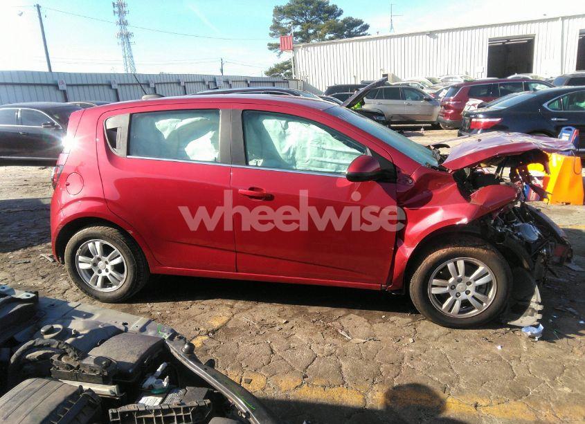 Photo 13 of 2016 Chevrolet Sonic LT AUTO (VIN 1G1JC6SH0G4165186)