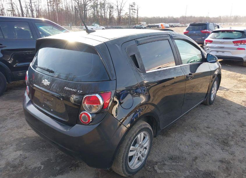 Photo 4 of 2012 Chevrolet Sonic 2LT (VIN 1G1JC6SH1C4115875)