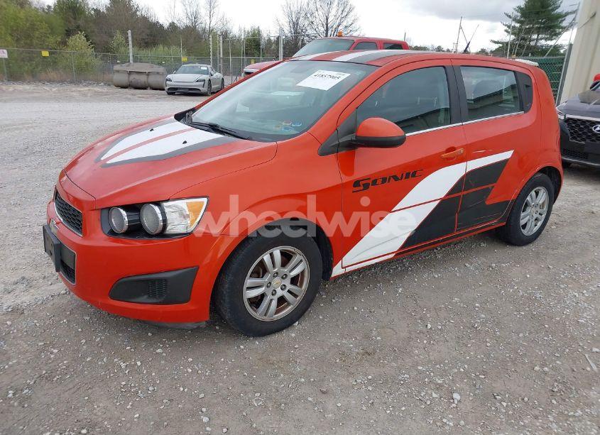 Photo 2 of 2012 Chevrolet Sonic 2LT (VIN 1G1JC6SH1C4118307)