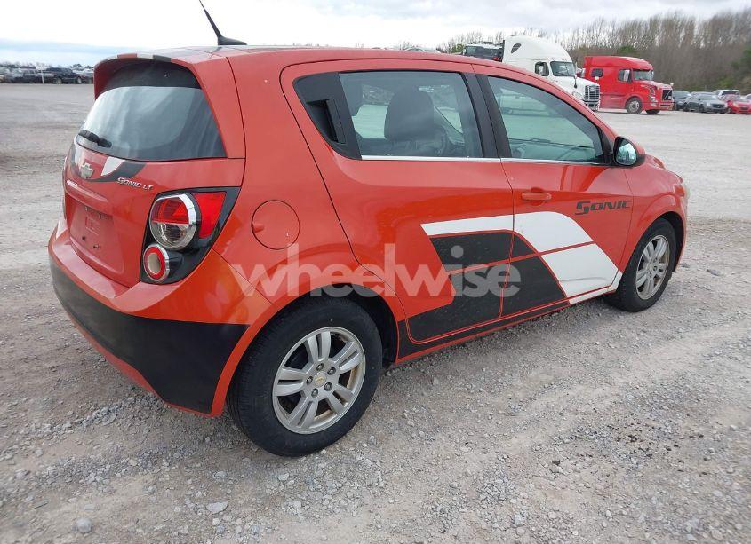 Photo 4 of 2012 Chevrolet Sonic 2LT (VIN 1G1JC6SH1C4118307)
