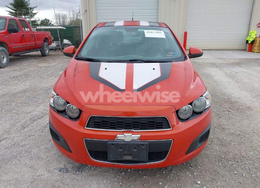 Photo 6 of 2012 Chevrolet Sonic 2LT (VIN 1G1JC6SH1C4118307)