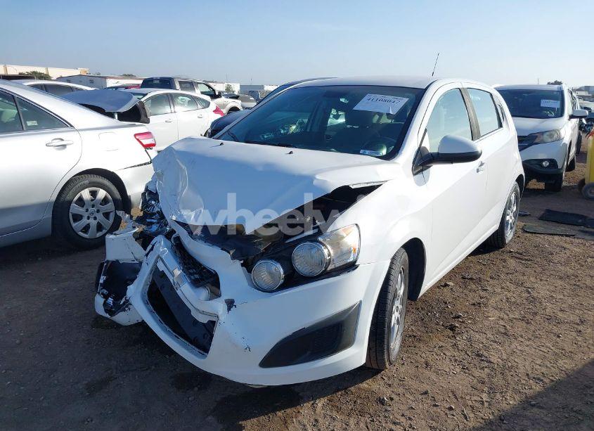 Photo 2 of 2012 Chevrolet Sonic 2LT (VIN 1G1JC6SH1C4139092)