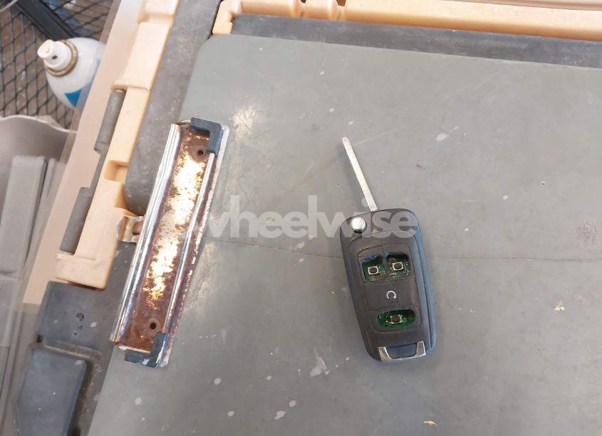 Photo 11 of 2013 Chevrolet Sonic LT AUTO (VIN 1G1JC6SH1D4101525)