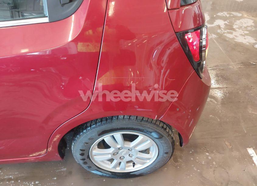 Photo 18 of 2013 Chevrolet Sonic LT AUTO (VIN 1G1JC6SH1D4101525)