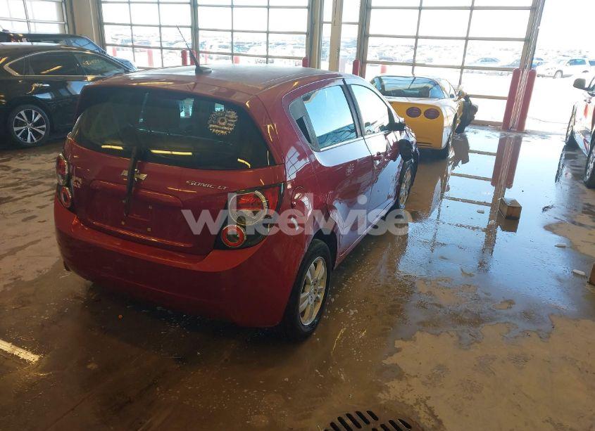 Photo 4 of 2013 Chevrolet Sonic LT AUTO (VIN 1G1JC6SH1D4101525)