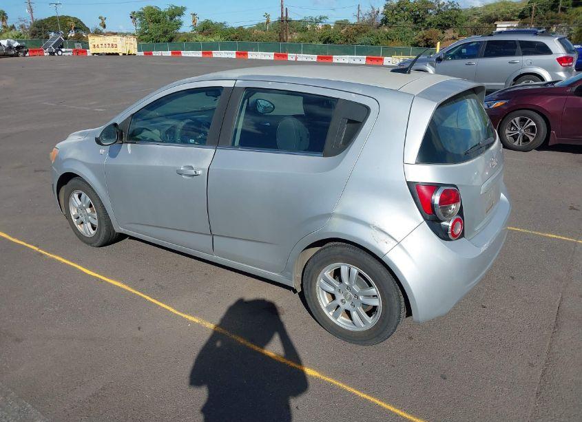 Photo 3 of 2013 Chevrolet Sonic LT AUTO (VIN 1G1JC6SH1D4102318)
