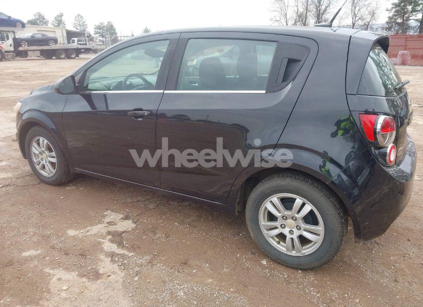 Photo 3 of 2013 Chevrolet Sonic LT AUTO (VIN 1G1JC6SH1D4246600)