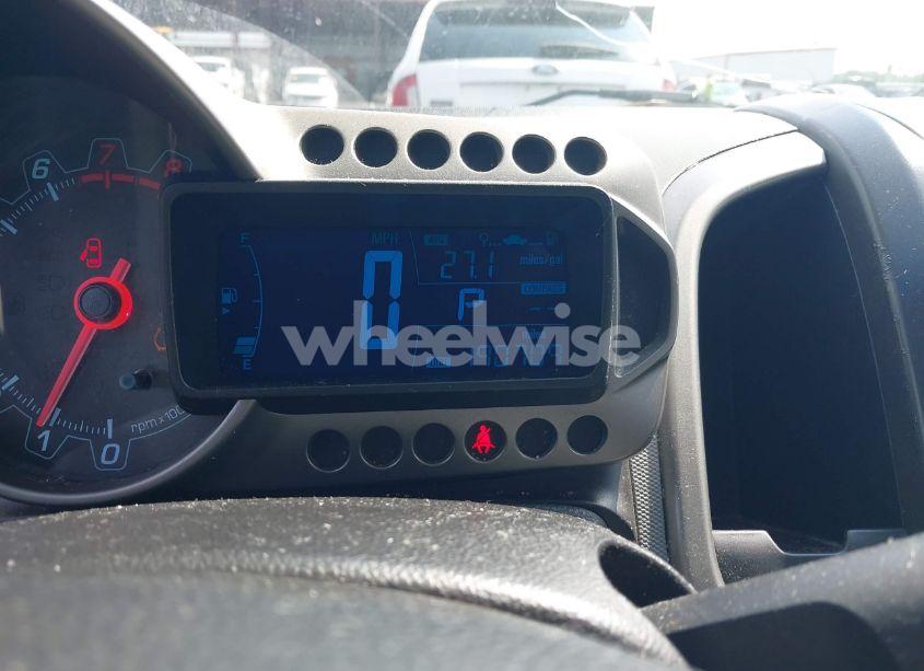 Photo 7 of 2014 Chevrolet Sonic LT AUTO (VIN 1G1JC6SH1E4100084)