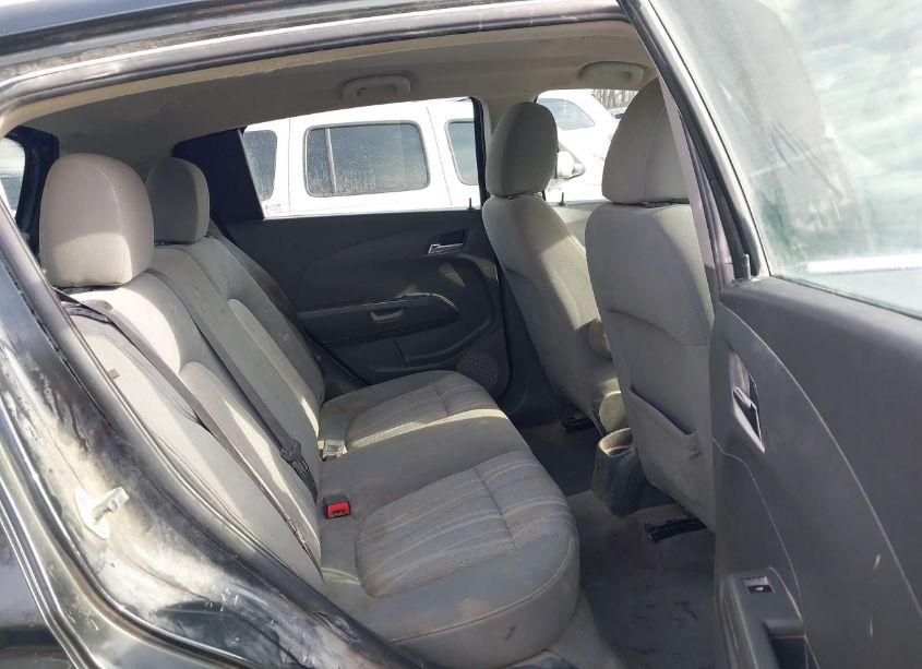 Photo 8 of 2015 Chevrolet Sonic LT AUTO (VIN 1G1JC6SH1F4110101)