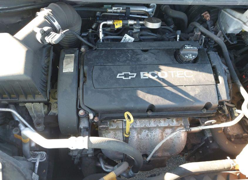 Photo 10 of 2015 Chevrolet Sonic LT AUTO (VIN 1G1JC6SH1F4139212)