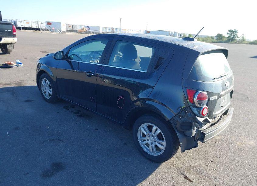 Photo 3 of 2015 Chevrolet Sonic LT AUTO (VIN 1G1JC6SH1F4139212)