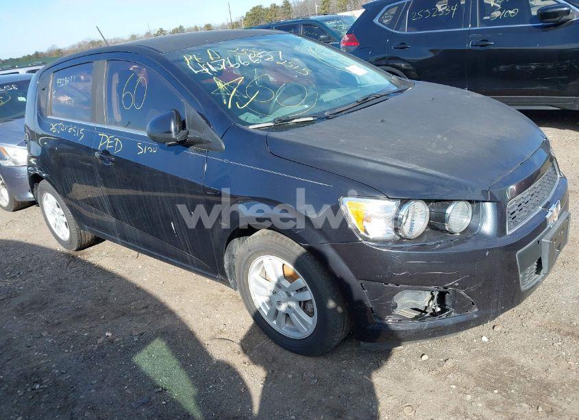 2015 Chevrolet Sonic LT AUTO (VIN 1G1JC6SH1F4152641) main photo