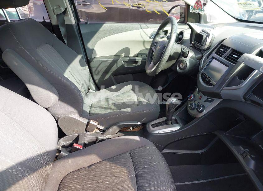 Photo 5 of 2015 Chevrolet Sonic LT AUTO (VIN 1G1JC6SH1F4152641)