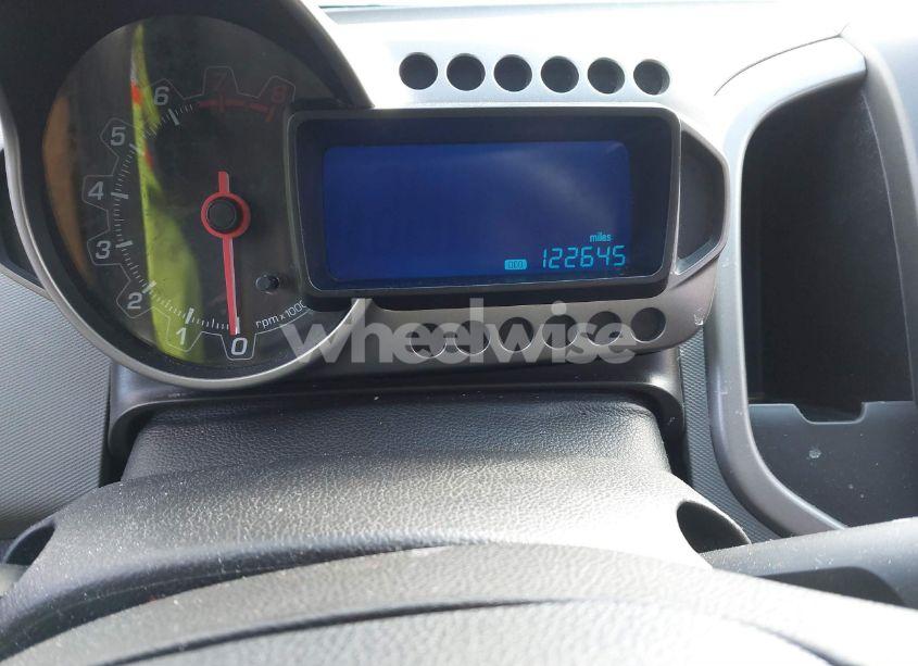 Photo 7 of 2015 Chevrolet Sonic LT AUTO (VIN 1G1JC6SH1F4152641)