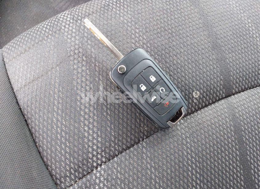 Photo 11 of 2015 Chevrolet Sonic LT AUTO (VIN 1G1JC6SH1F4198955)