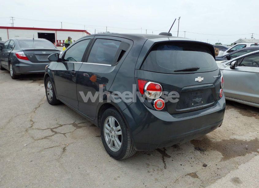 Photo 3 of 2015 Chevrolet Sonic LT AUTO (VIN 1G1JC6SH1F4198955)