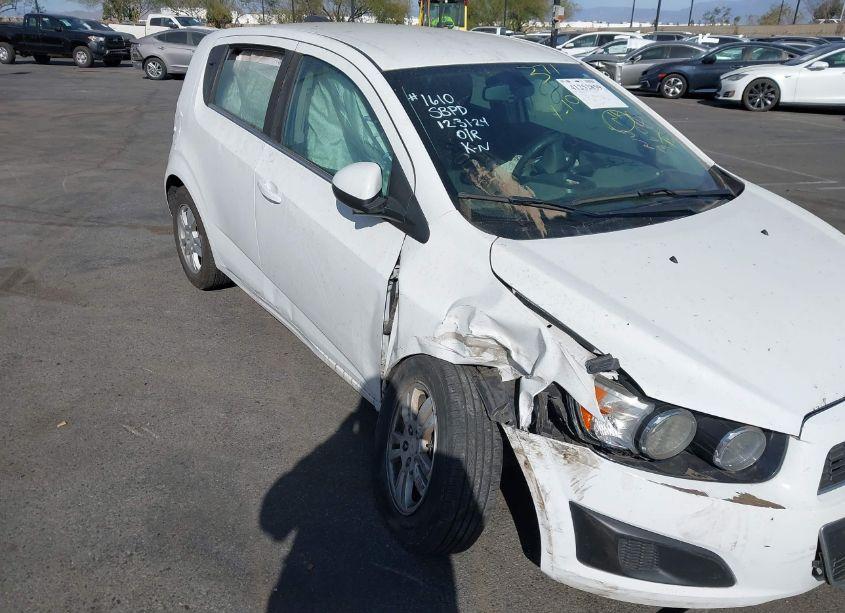 2016 Chevrolet Sonic LT AUTO (VIN 1G1JC6SH1G4102579) main photo