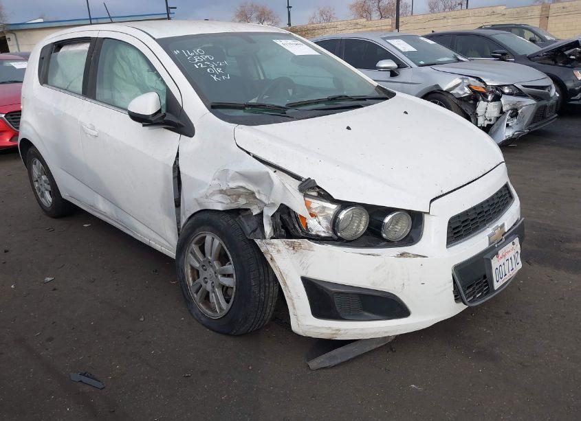 Photo 6 of 2016 Chevrolet Sonic LT AUTO (VIN 1G1JC6SH1G4102579)