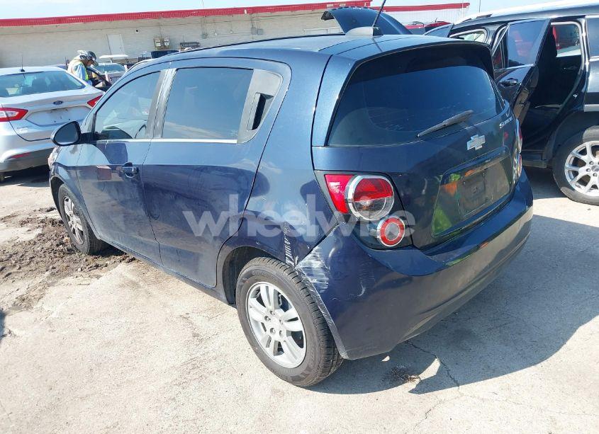 Photo 3 of 2016 Chevrolet Sonic LT AUTO (VIN 1G1JC6SH1G4121018)