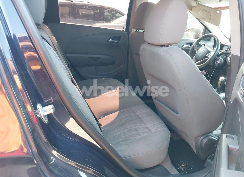 Photo 8 of 2016 Chevrolet Sonic LT AUTO (VIN 1G1JC6SH1G4121018)