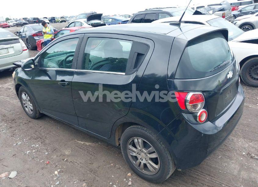 Photo 3 of 2012 Chevrolet Sonic 2LT (VIN 1G1JC6SH2C4167936)