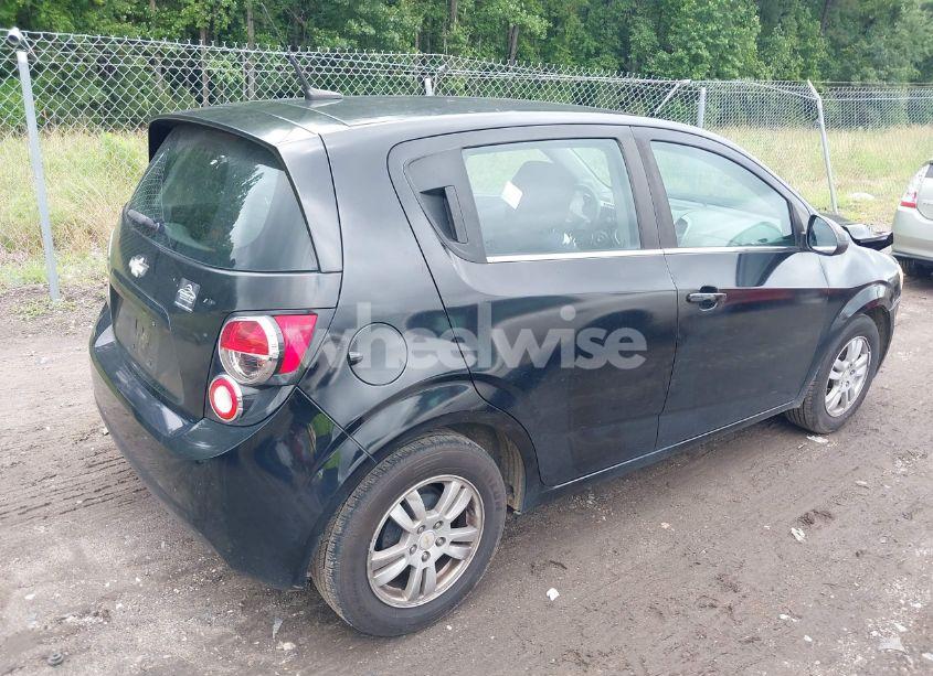 Photo 4 of 2012 Chevrolet Sonic 2LT (VIN 1G1JC6SH2C4167936)