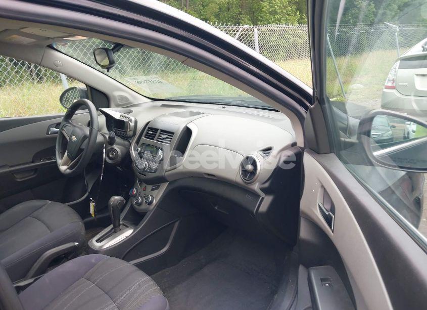 Photo 5 of 2012 Chevrolet Sonic 2LT (VIN 1G1JC6SH2C4167936)