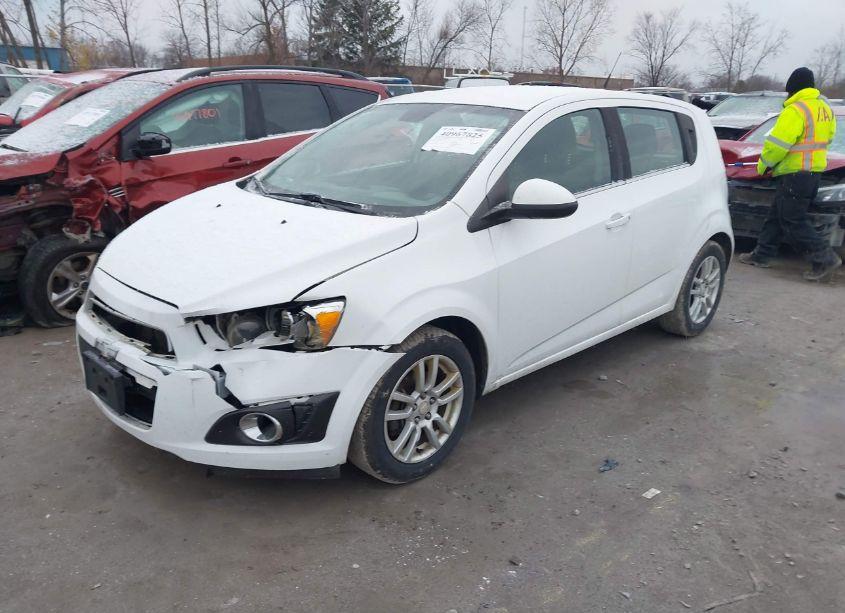 Photo 2 of 2013 Chevrolet Sonic LT AUTO (VIN 1G1JC6SH2D4237386)