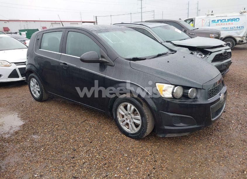 2014 Chevrolet Sonic LT AUTO (VIN 1G1JC6SH2E4163629) main photo