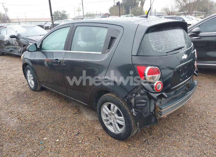 Photo 3 of 2014 Chevrolet Sonic LT AUTO (VIN 1G1JC6SH2E4163629)