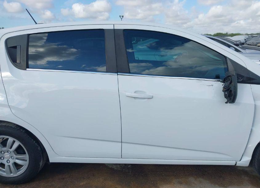 Photo 13 of 2015 Chevrolet Sonic LT AUTO (VIN 1G1JC6SH2F4109376)