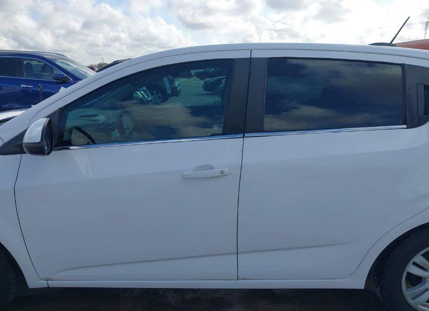 Photo 14 of 2015 Chevrolet Sonic LT AUTO (VIN 1G1JC6SH2F4109376)