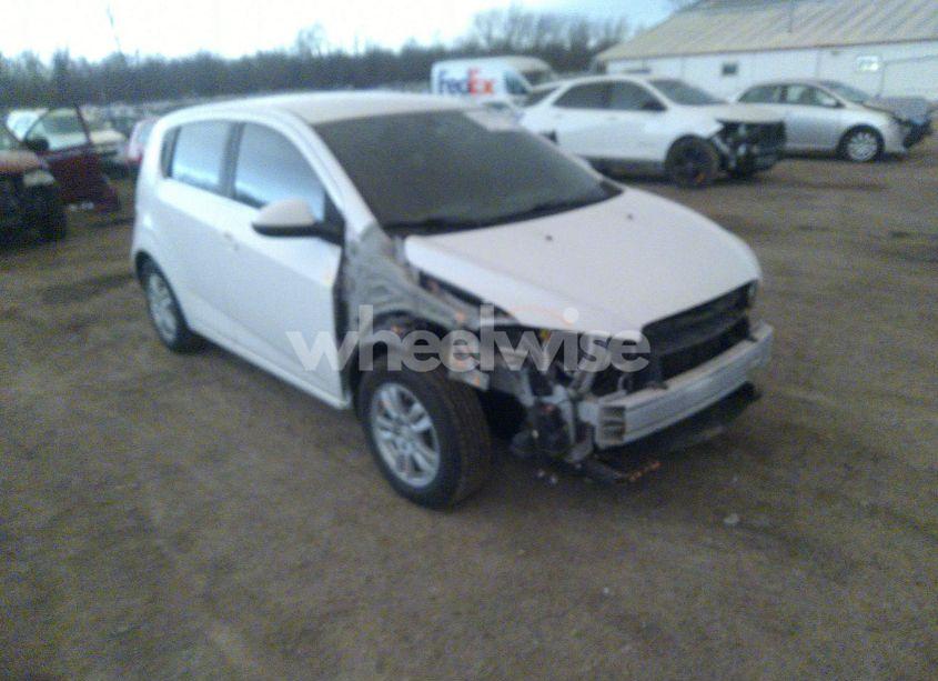 2015 Chevrolet Sonic LT AUTO (VIN 1G1JC6SH2F4112262) main photo