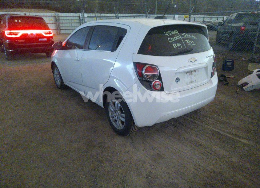 Photo 3 of 2015 Chevrolet Sonic LT AUTO (VIN 1G1JC6SH2F4112262)