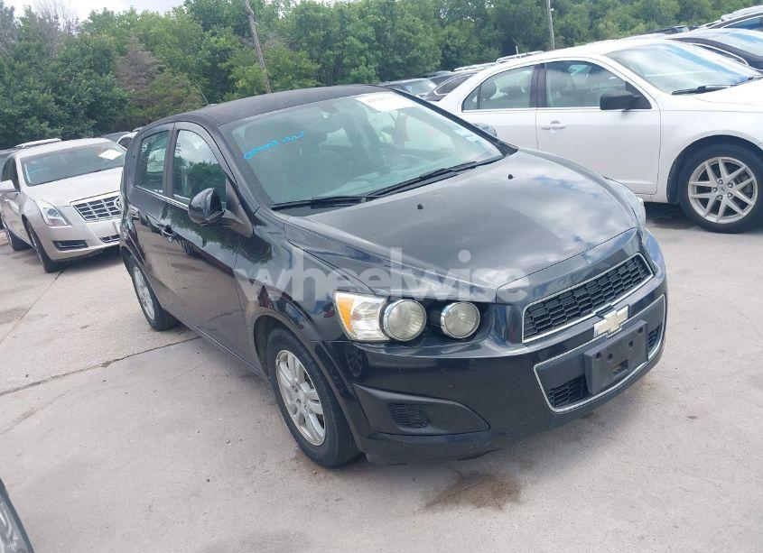 2015 Chevrolet Sonic LT AUTO (VIN 1G1JC6SH2F4123794) main photo