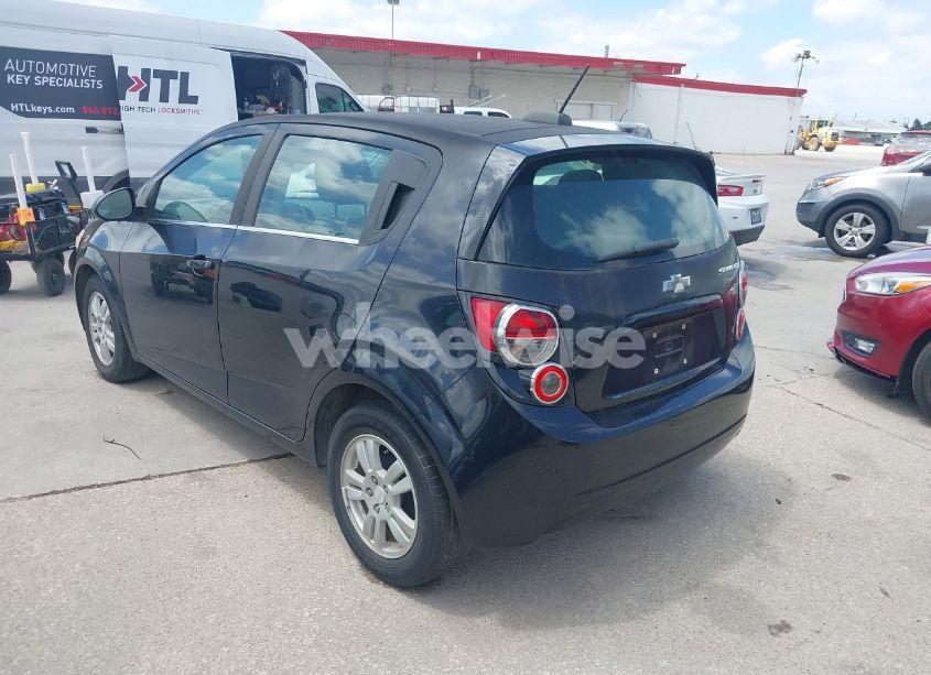 Photo 3 of 2015 Chevrolet Sonic LT AUTO (VIN 1G1JC6SH2F4123794)