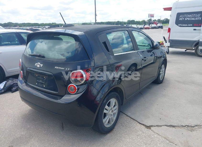 Photo 4 of 2015 Chevrolet Sonic LT AUTO (VIN 1G1JC6SH2F4123794)