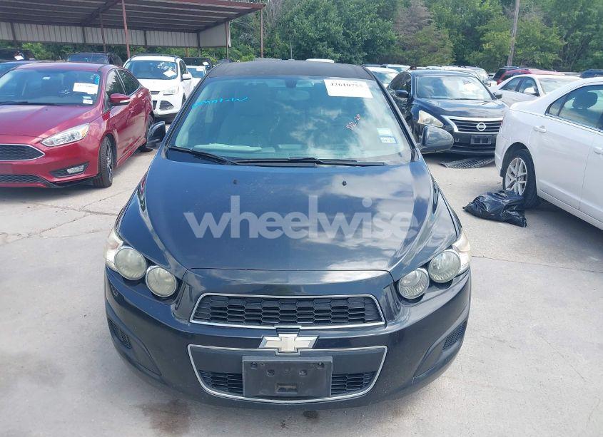 Photo 6 of 2015 Chevrolet Sonic LT AUTO (VIN 1G1JC6SH2F4123794)