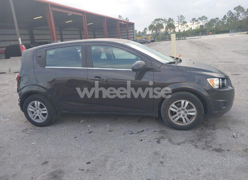 Photo 14 of 2015 Chevrolet Sonic LT AUTO (VIN 1G1JC6SH2F4161722)