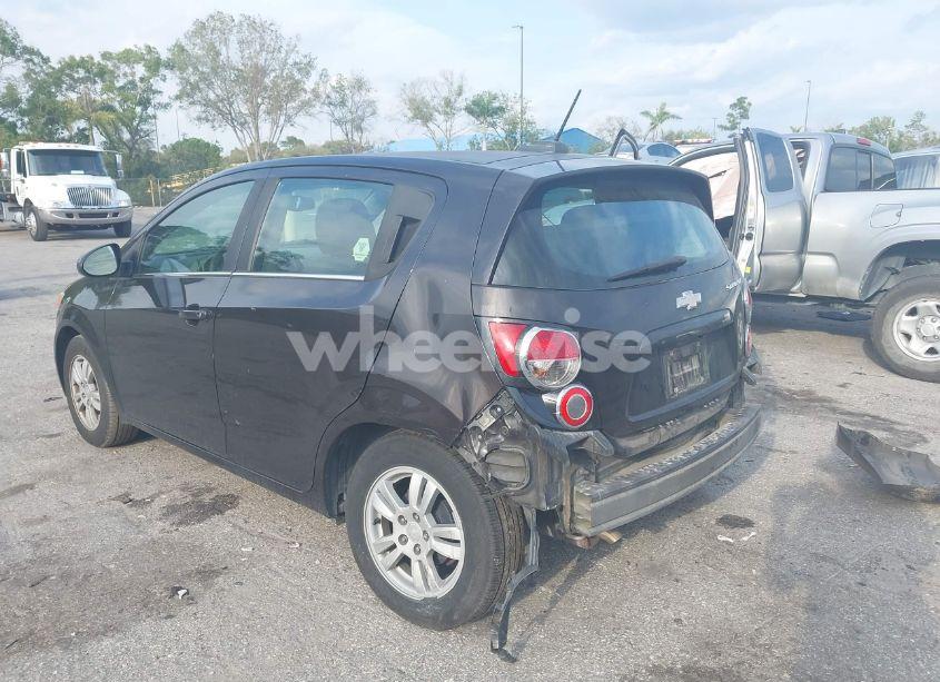 Photo 6 of 2015 Chevrolet Sonic LT AUTO (VIN 1G1JC6SH2F4161722)