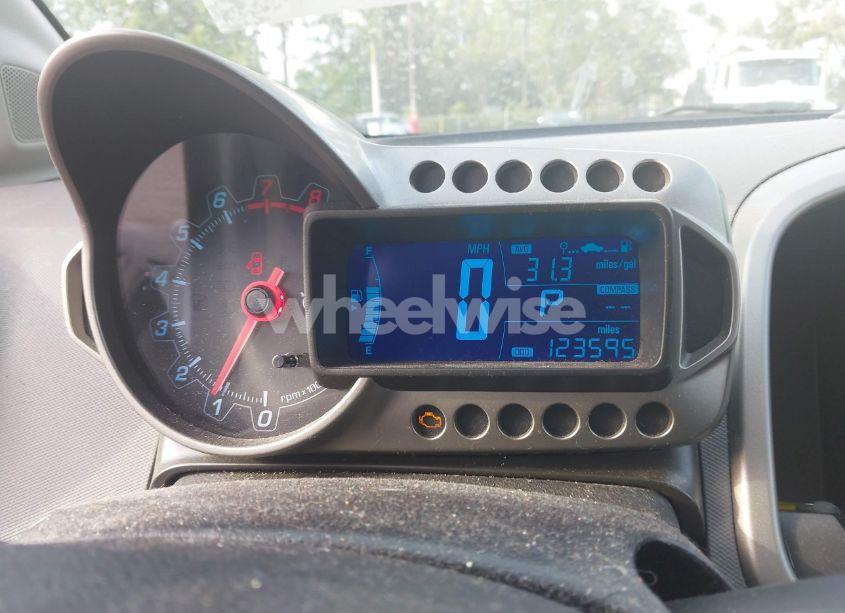 Photo 7 of 2015 Chevrolet Sonic LT AUTO (VIN 1G1JC6SH2F4161722)