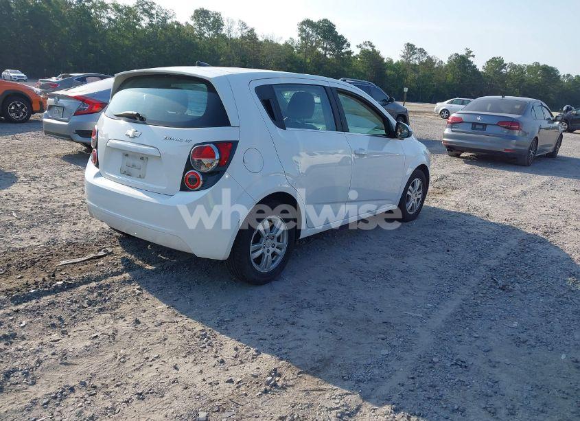 Photo 4 of 2012 Chevrolet Sonic 2LT (VIN 1G1JC6SH3C4104943)