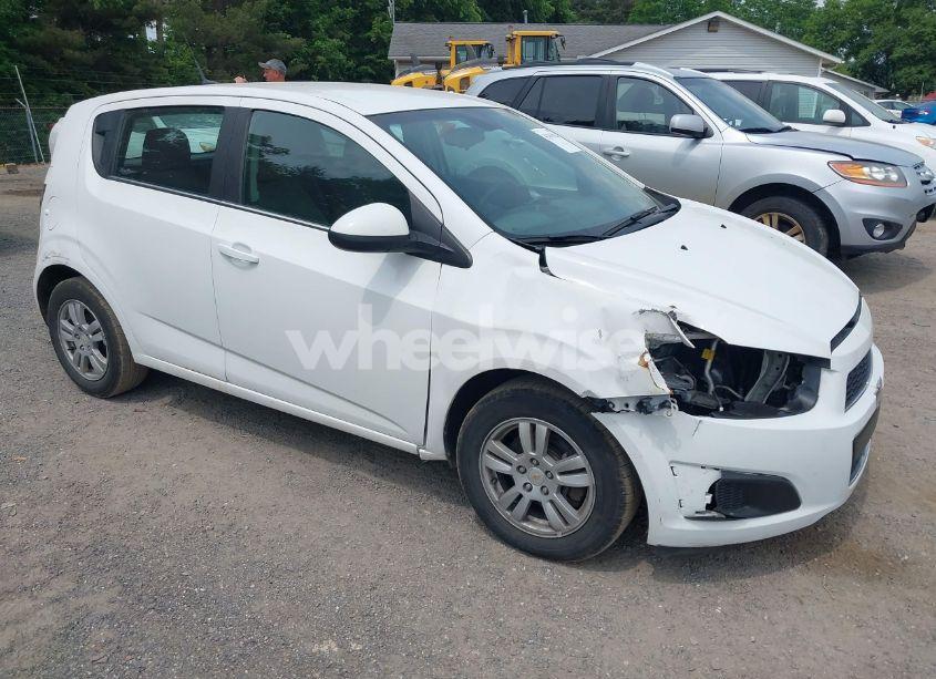 2012 Chevrolet Sonic 2LT (VIN 1G1JC6SH3C4105414) main photo