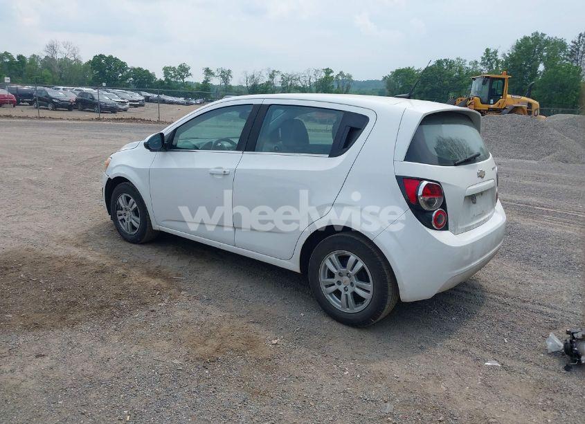 Photo 3 of 2012 Chevrolet Sonic 2LT (VIN 1G1JC6SH3C4105414)