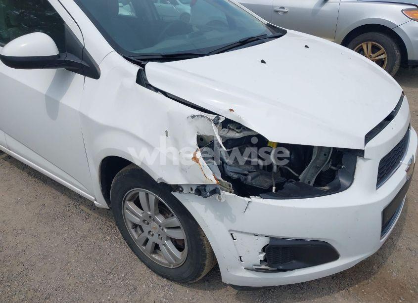 Photo 6 of 2012 Chevrolet Sonic 2LT (VIN 1G1JC6SH3C4105414)